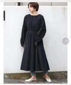 アングリッド　レース　ガウン