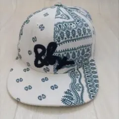 &by P&D キャップ ペイズリー柄 ホワイト×グリーン