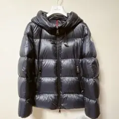 新品 モンクレール seritte セリッテ ダウンジャケット
