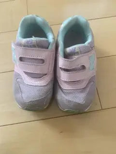 ニューバランス スニーカー