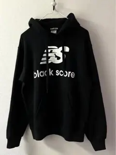 BLACK SCORE パーカー