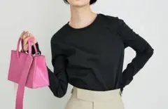 アダムエロペ　ストレッチタフタロングTee　ブラック　シアートップス