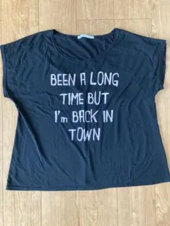 ブラック　ロゴTシャツ