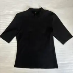 ユニクロTシャツ　くろ