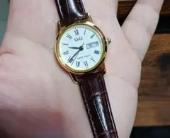500円値下げしました　Q&Qブラウンレザーアナログ時計A207-107