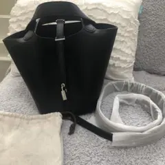 未使用品　本牛革　キューブバッグ　Sサイズ　ブラック　黒