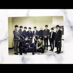 韓国seventeen 香港公式Yesカード 52