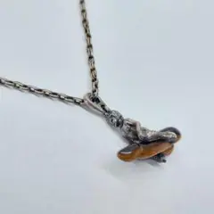 ヴィヴィアンウエストウッド ペニス デーモン モチーフ ペンダント ネックレス Vivienne Westwood の新作アクセが“ぶっ飛んでる”と話題に