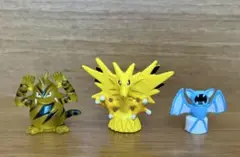 初期ポケモン　ミニフィギュア　サンダー　ズバット　エレブー