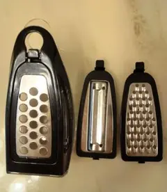 チーズおろし器