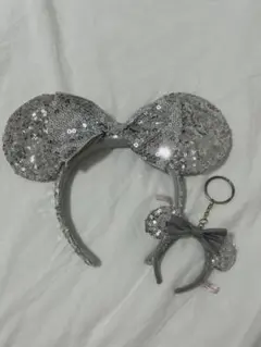 ディズニー　ミニーカチューシャ　シルバー キーホルダーセット