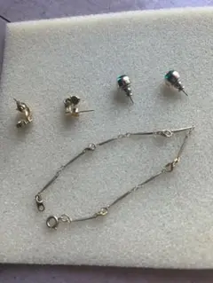 ピアスとブレスレットセット