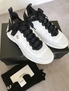 CHANELシャネル ニーカー 大人気