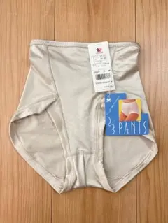 ★新品★ワコール シンプルショーツ サイズ70 ベージュ