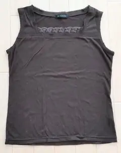 VIVERE ブラック タンクトップ レース装飾