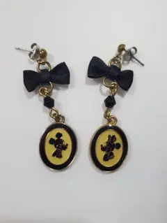 シルエットスタジオ　シルエットミッキーミニー ピアス