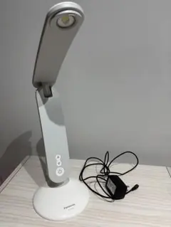 Panasonic パナソニック　デスクライト　卓上ライト　SQ-LD300