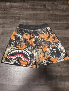 A BATHING APE 迷彩ショートパンツ