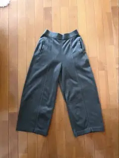 【美品】ユニクロU リラックスパンツ綿100% カーキS