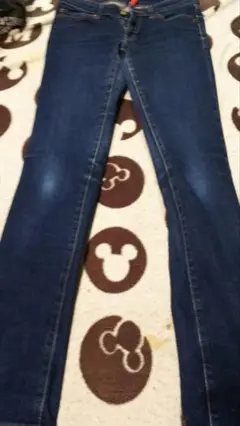 デニムパンツ
