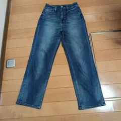 ヘルシーストレートデニム