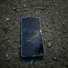 傷あり 黒いスマートフォン本体