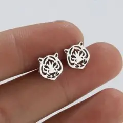 Item thumbnail for item 836ddbf0-2594-41a6-aa20-d00b85fb7119