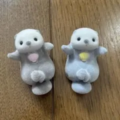 おてて、つなごうね。 ラッコ2種