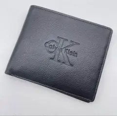 極美品✨ カルバンクライン　シボ革　ロゴエンボス　二つ折り財布　レザー　ブラック