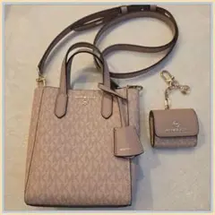 Item thumbnail for item 4f27ab31-6e51-42bc-8bdc-e9a3e6509646