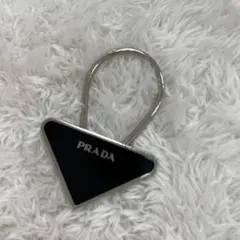 PRADA プラダ 三角プレート キーホルダー メンズ キーリング ブラック