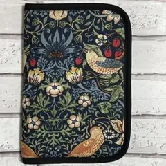 お値下げ中❣️ネイビー❣️ウィリアムモリスいちご泥棒❣️クッションマルチケース