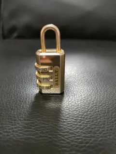 BALLY ゴールド 南京錠