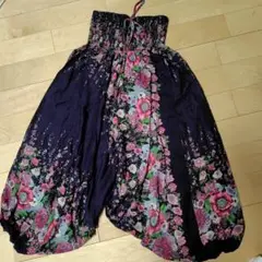 【美品】花柄パンツ　フリーサイズ　レーヨン100% ネイビー