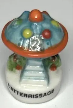 フェーブ　欠け有り　UFO？　フェーヴ