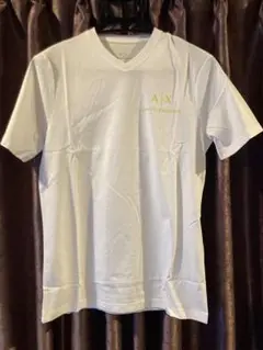 新品未使用 Armani Exchange ホワイト Vネック Tシャツ XS