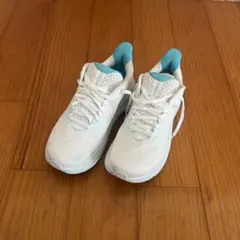 Hoka ランニングシューズ