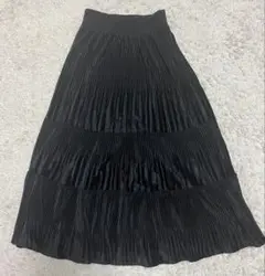 ブラック プリーツロングスカート