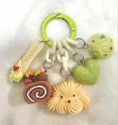 じゃらじゃらキーホルダー キーチャーム いぬ アイス ケーキ ハンドメイド