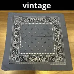 Vintage BANDANAヴィンテージ　グレー ペイズリー柄 バンダナ