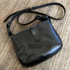 スロウ ハービー ショルダーバッグ