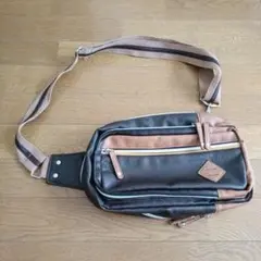ブラウン ブラック スリングバッグ