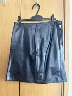 ブラックレザー ミニスカート
