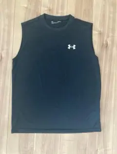 Under Armour 黒 ノースリーブ　Mサイズ