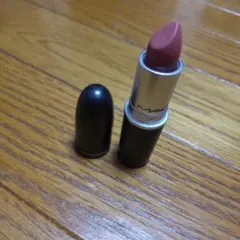 M・A・C リップスティック モカ