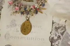 フランスアンティーク 聖母マリアのメダイ ルルド