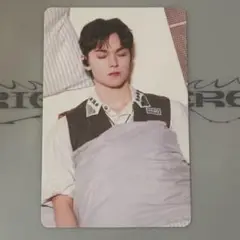 seventeen RIGHT HERE デジタルコードトレカ バーノン
