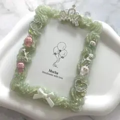 Item thumbnail for item 21ed19cb-5366-42ec-b9a5-93bad3a960e1