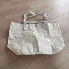 無印良品　ホワイト不織布トートバッグ