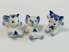 （ 美品 ） 陶器製 アジアン模様入り 青色 かわいいミニサイズの象の置物